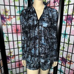 Lululemon Eternal Wave Define Jacket & Hotty Hot Shorts
